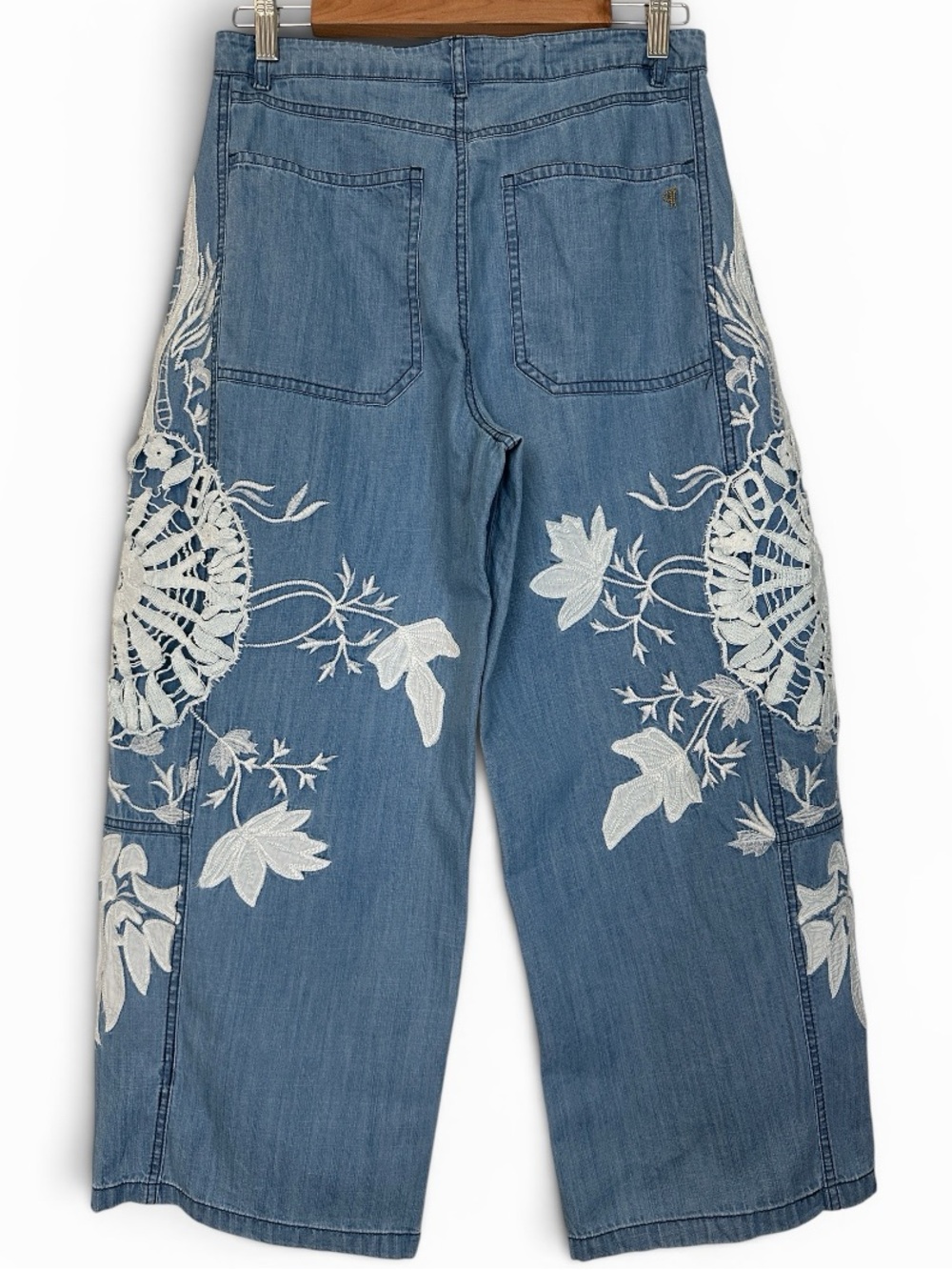 Anthropologie Pilcro Kenna Mid-Rise Heritage Barrel Jeans: Embroidered Edition - Picture 7 of 14